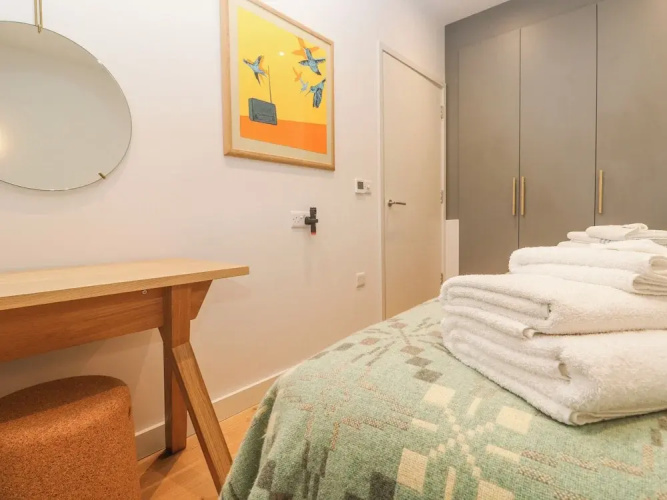 Villa 80