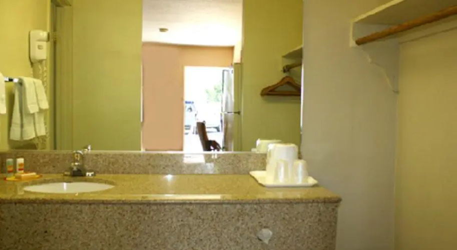 Econo Lodge