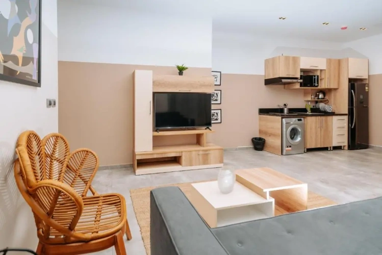 2 Bedrooms Apartment
