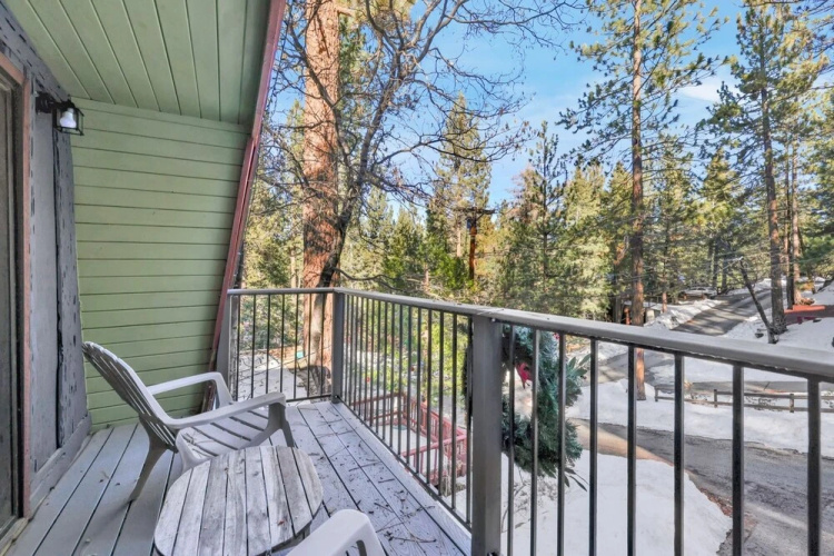 1946-wolf Cub Cabin 2 Bedroom Home by RedAwning