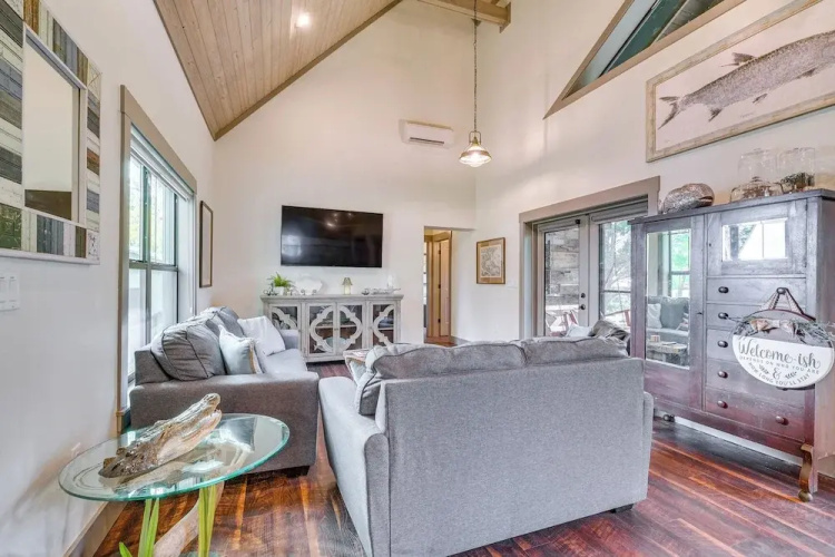 Riverfront Fishers Paradise in Florida w/ Dock!