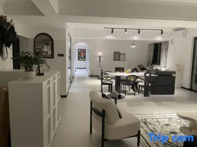 Youmao Hostel