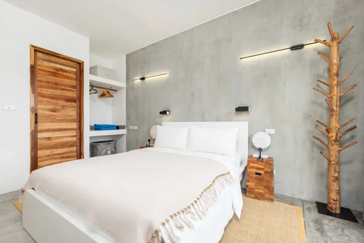 2 Bdr SEAVIEW condo on Bangrak beach