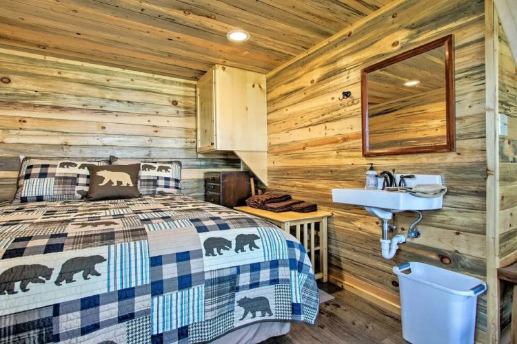 Pano Views! Custom Cabin on Rocky Mountain Front