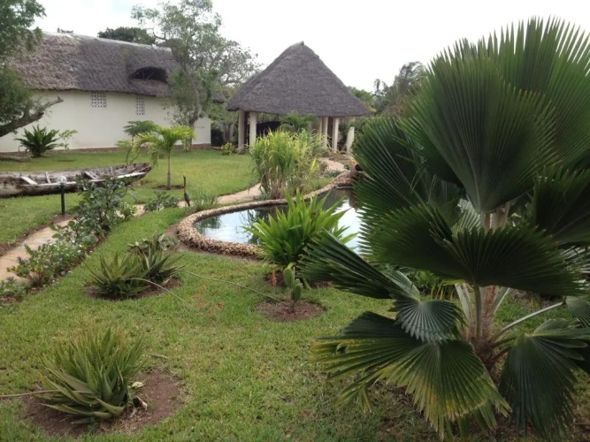 4 Bedrooms Cottage