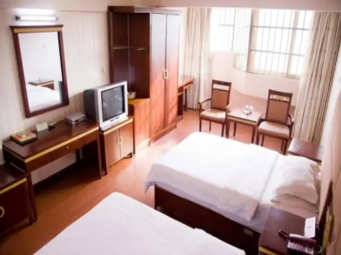 Nanning Gold Red Forest Hotel