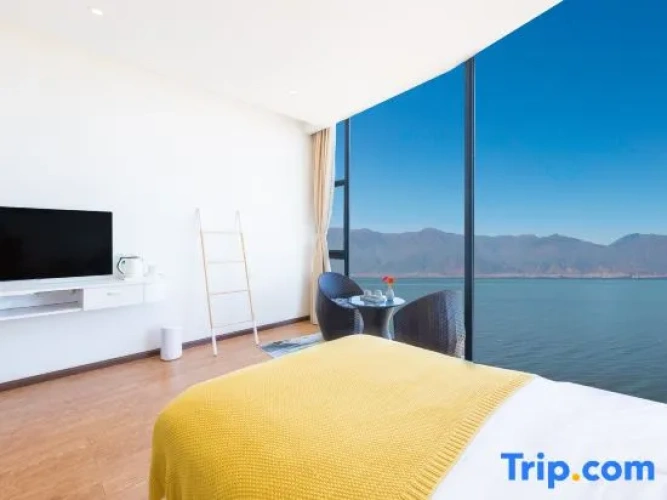 Standard Twin room with sea view