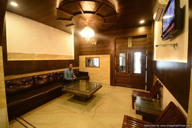 Mehra Inn