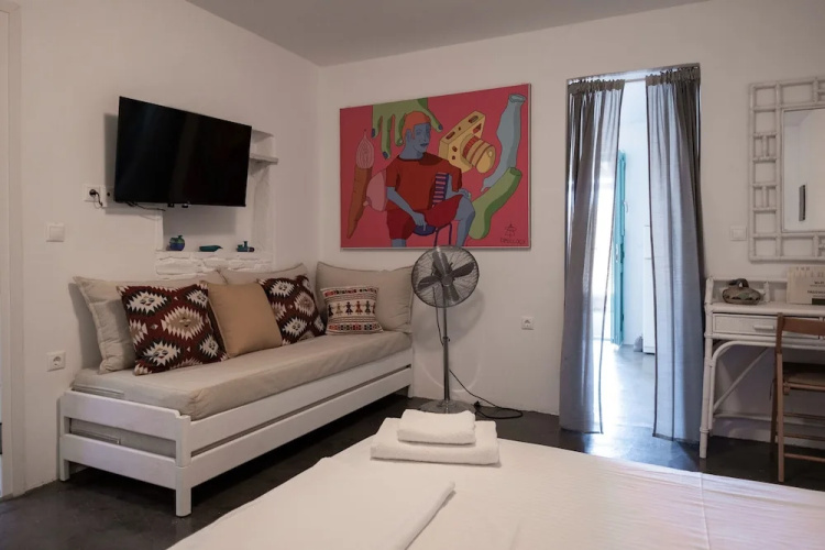Kyon Beach Suites Kythnos