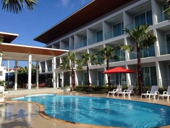 2 Bedrooms Suite with balcony and with garden view