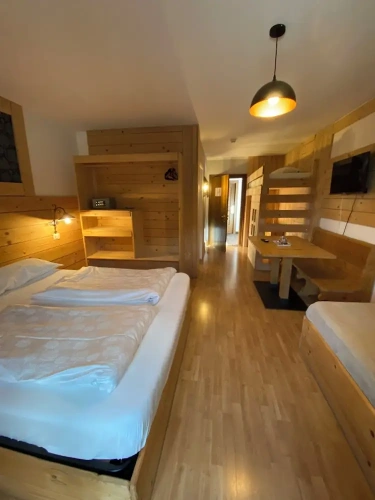 Deluxe Quadruple room with balcony and with land view