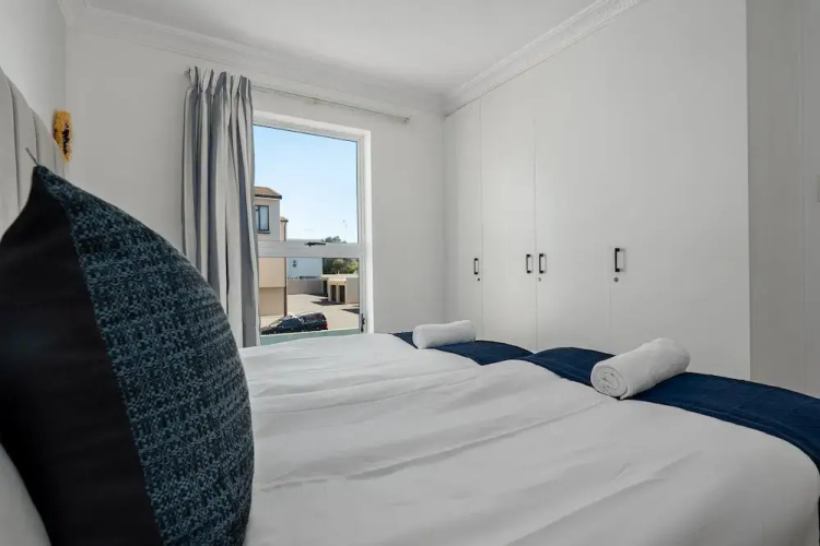 Monte Blu B8 - Adults Only