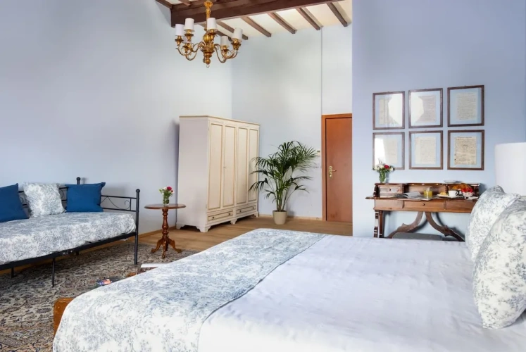 Classic Triple room