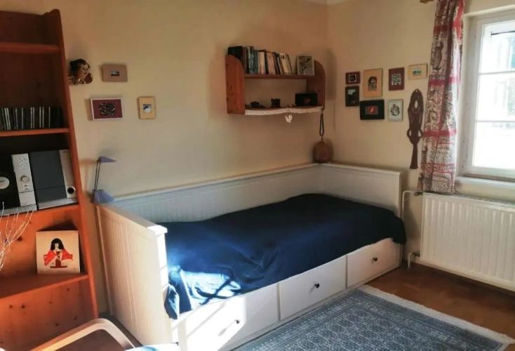 4 Bedrooms Cottage