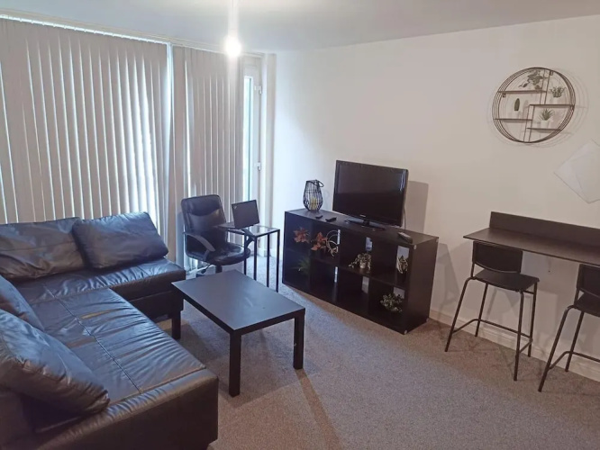 Leicester - Apartment - Sleeps 4 - 97ws