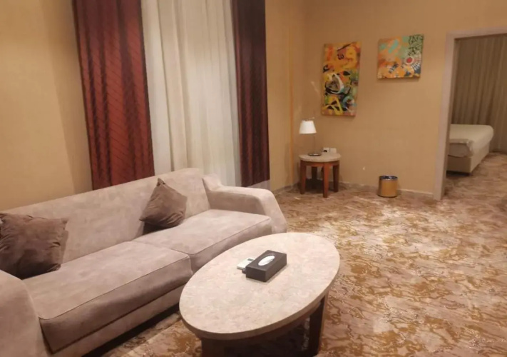 Dan Pelatinum Hotel