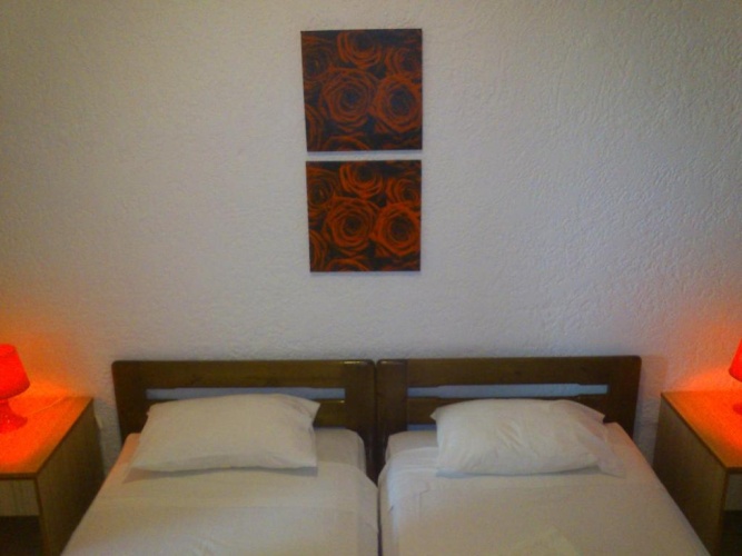 Standard Twin room with sea view