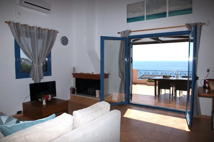 Beach Front Villa with Private 50m Path to Secluded Beach