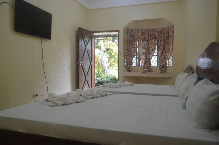 Airportside Inn