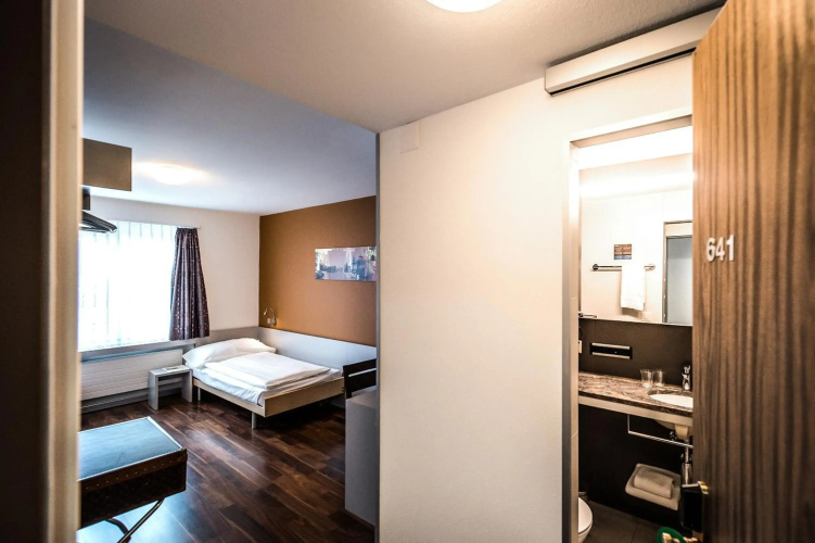 Alexander Guesthouse