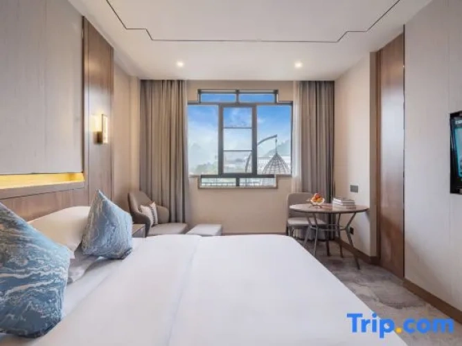 1 Bedroom Premier Double Suite