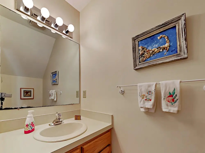 232 Billington Ln Condo - 2 Br condo by RedAwning