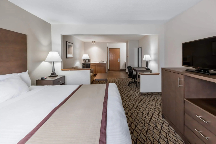 Baymont by Wyndham Auburn