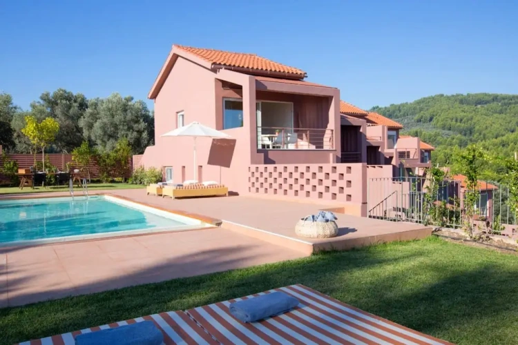 2 Bedrooms Luxury Villa with balcony and with sea view