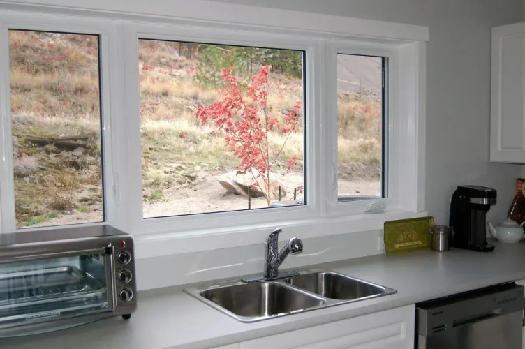 Singing Marmot Guest Suites