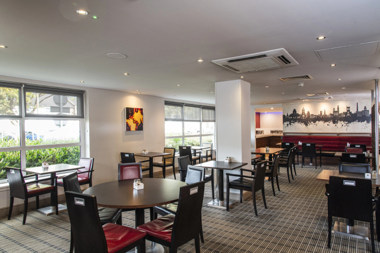 Holiday Inn Express Glasgow Airport photo 25