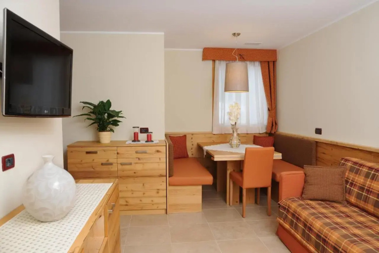 Residence Marisol - Mezzana Centre
