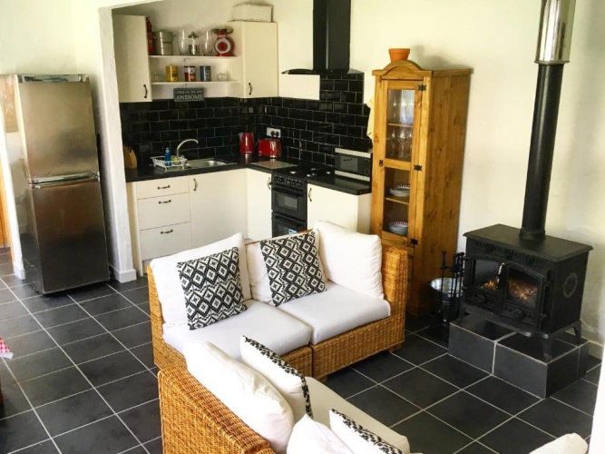 Cottage with garden view