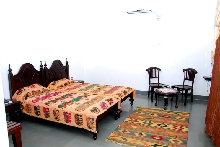 Chandra Hill Resort