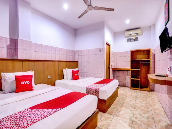 Standard Twin room