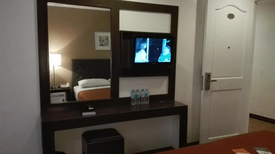 OYO 106 24H City Hotel