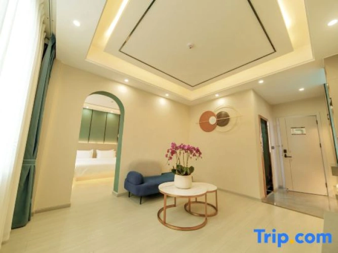 1 Bedroom Suite