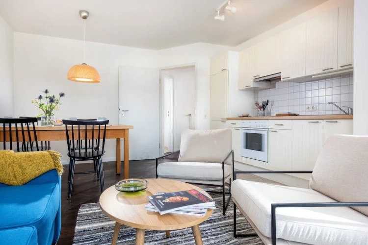 1 Bedroom Apartment with balcony