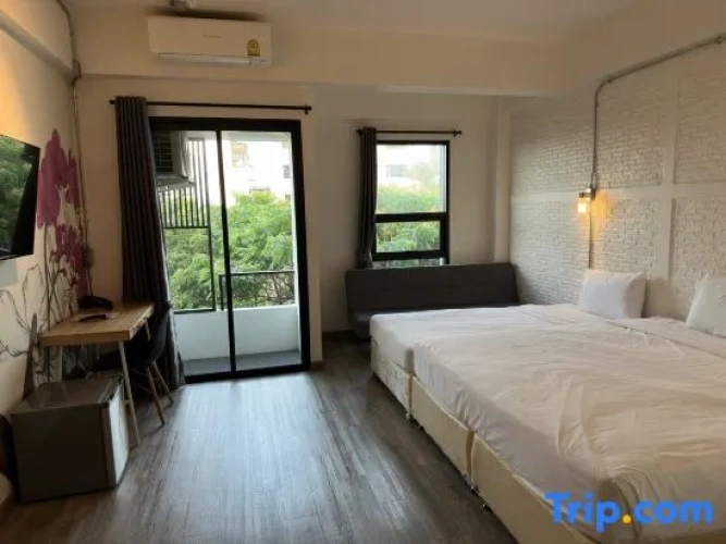 Deluxe Single room
