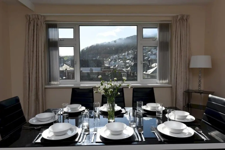 3 Bedrooms Double Apartment