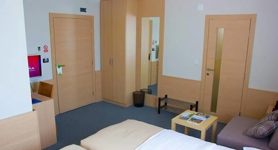 Hotel Lika Jug