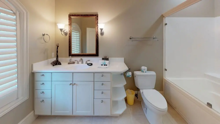 23 Pelican 6 Bedroom Home