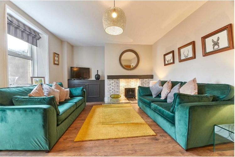 2 Bedrooms Cottage