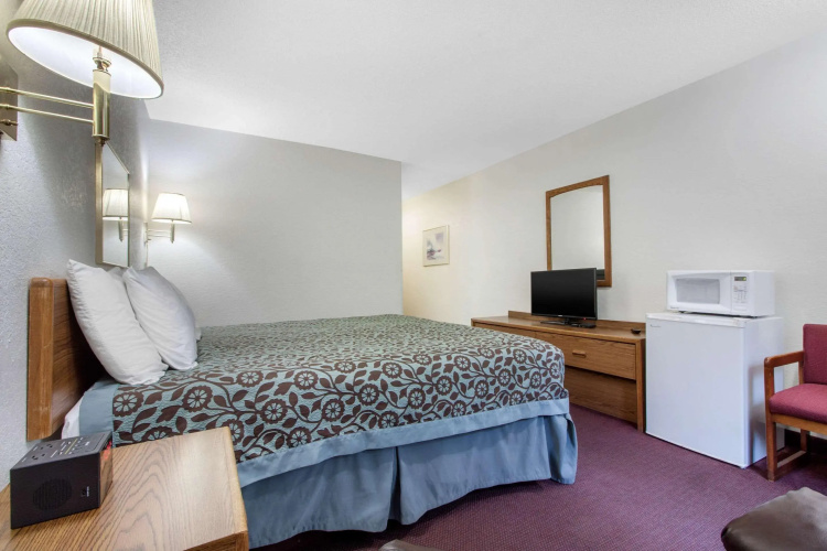 Chamberlain Days Inn Oacoma