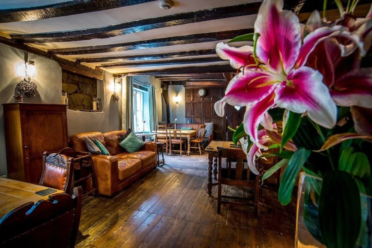Unicorn Inn