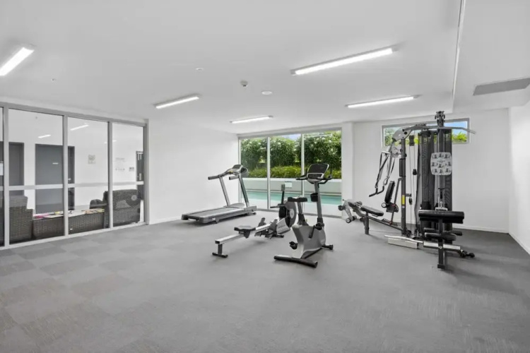 Spaciously Bright 1-bed Apartment