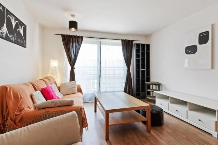 Spacious 2bdr Apt for 4p, Near Trendy Hackney