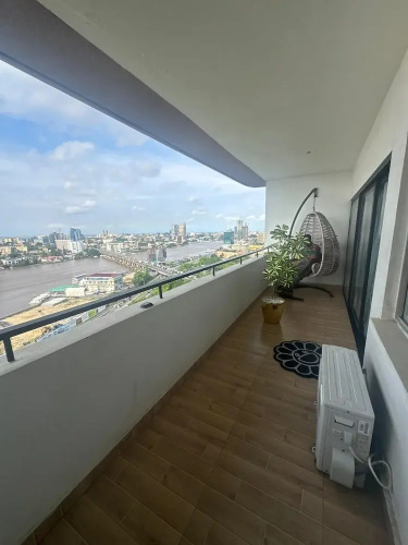 Top Loft 3 Bed   Penthouse Apartment