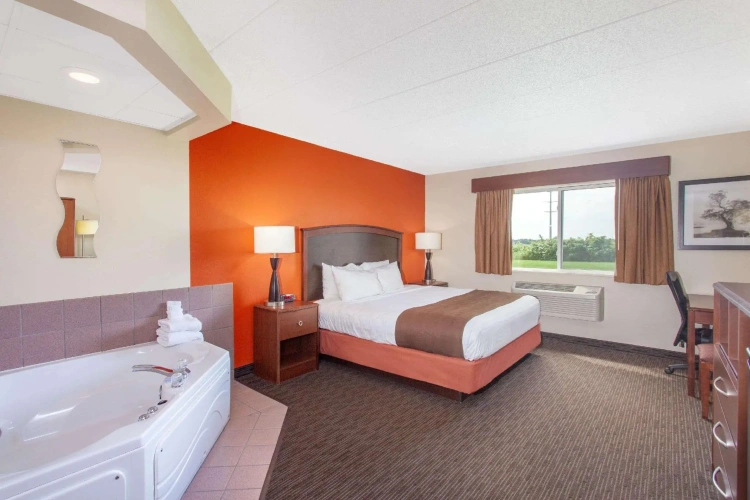 1 Bedroom Deluxe Double Suite