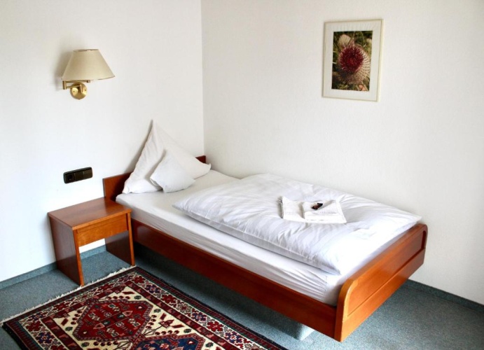 Standard Triple room with balcony