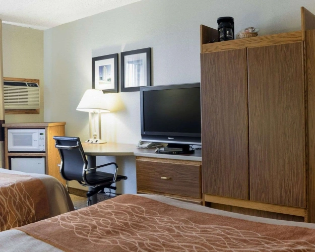 Quadruple Suite